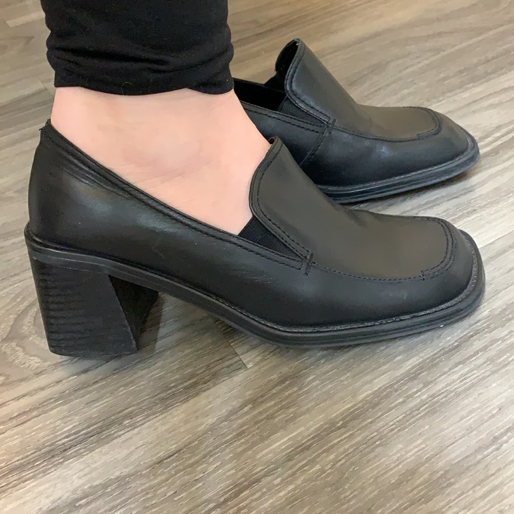 90s chunky heels black leather comfy